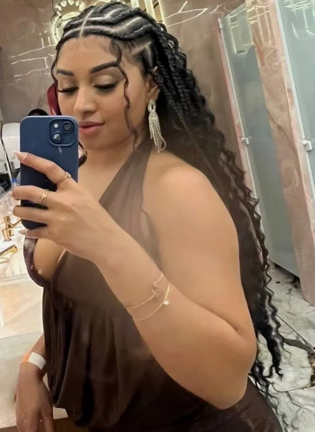 Boho braids com nagô na frente e cachos soltos